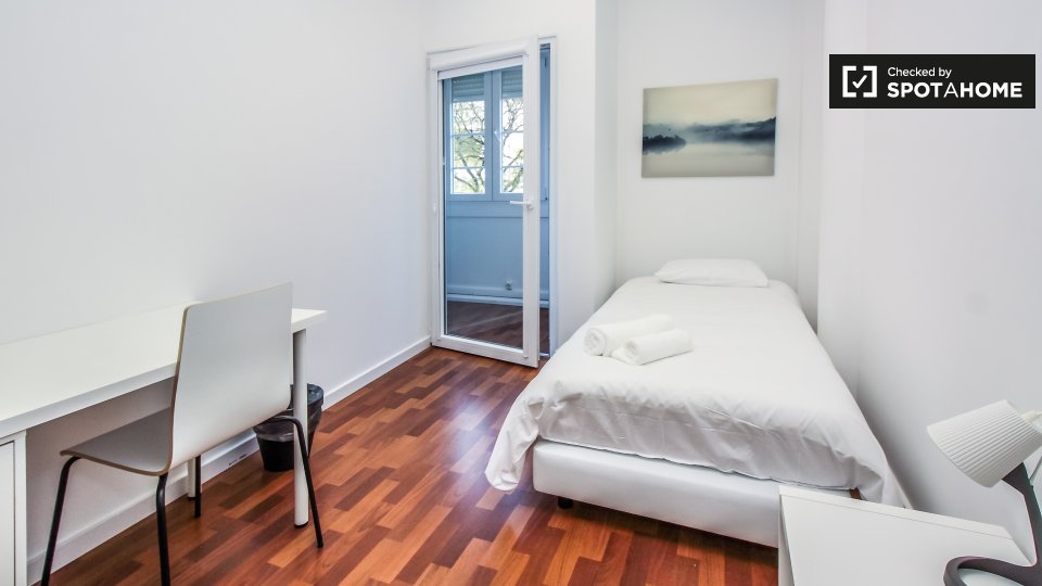 Double room Lisbon, 11 beds — photo 1