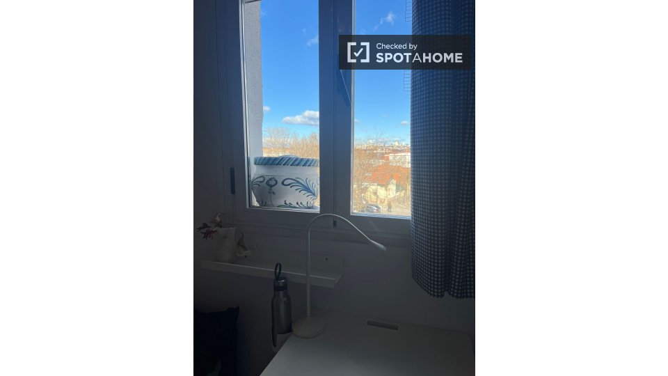 Double room Madrid, 4 beds — photo 11