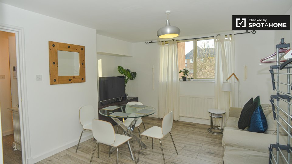 Apartment London, 2 beds — photo 1