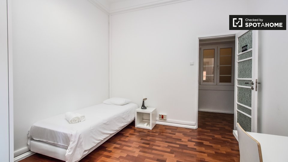 Double room Lisbon, 11 beds — photo 4