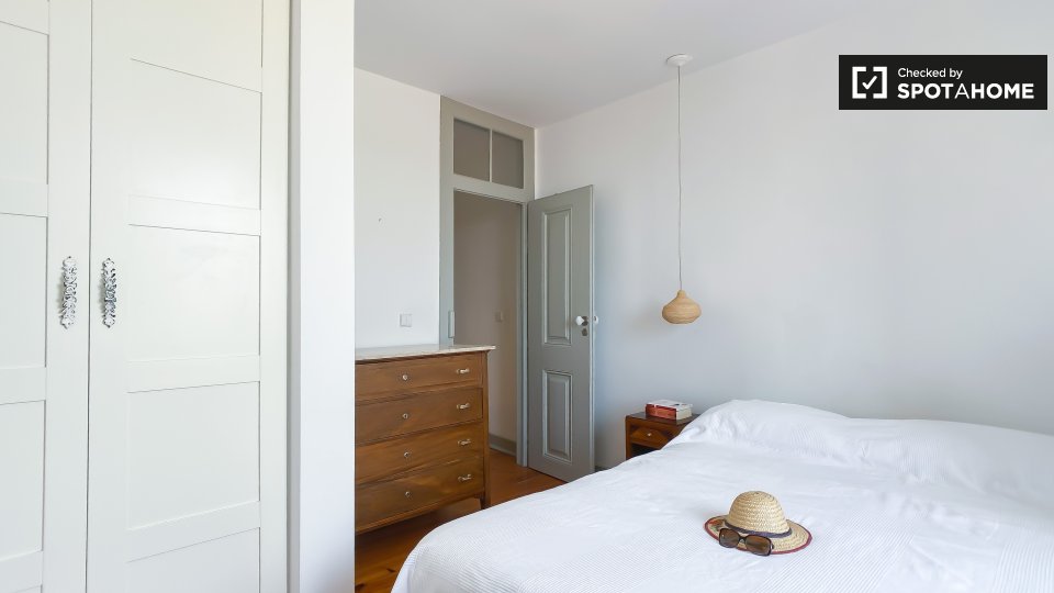 Apartment Lisbon, 2 beds, 70m² — photo 4