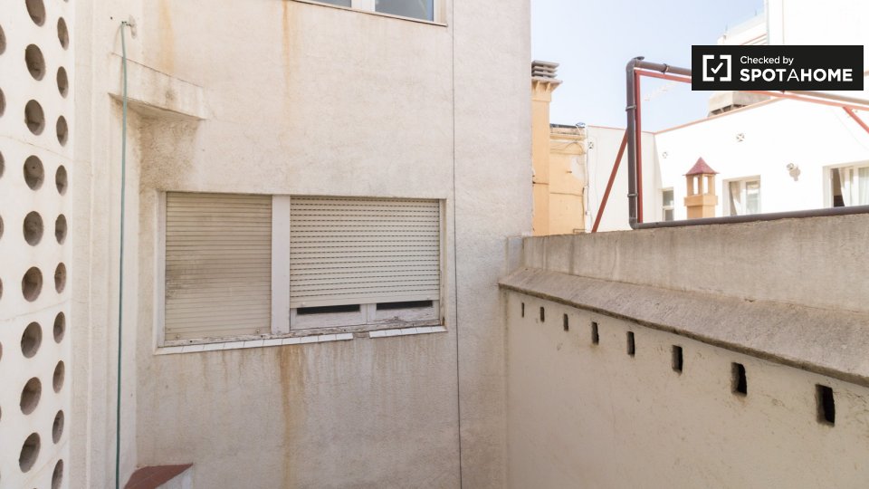 Double room Barcelona, 4 beds — photo 17