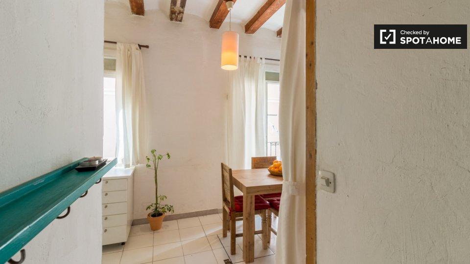 Apartment Barcelona, 1 bed, 40m² — photo 17
