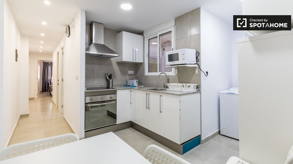 Double room Valencia, 4 beds, 95m² — photo 6