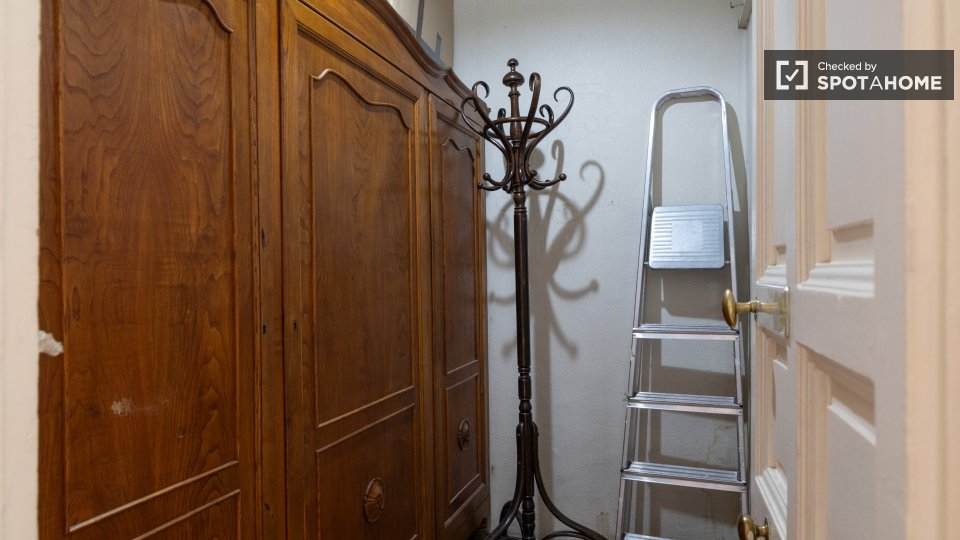 Double room Madrid, 4 beds — photo 10