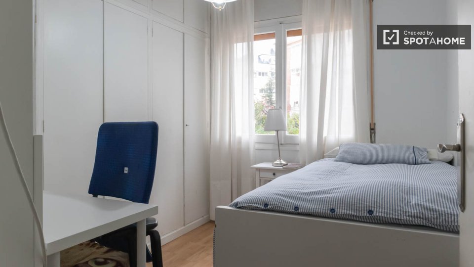 Double room Madrid, 4 beds, 180m² — photo 28