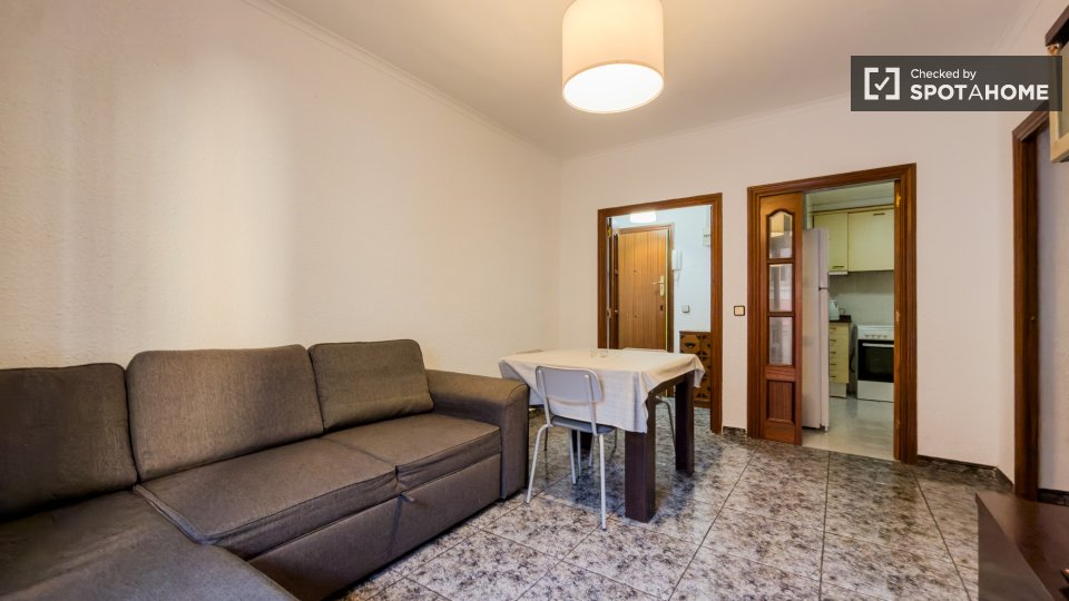 Apartment Barcelona, 3 beds, 70m² — photo 22