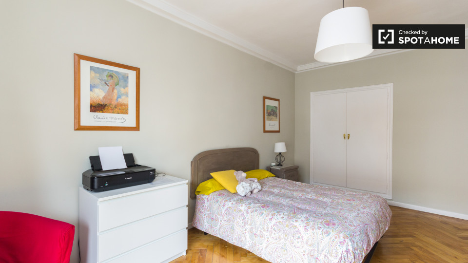 Double room Madrid, 5 beds, 160m² — photo 14