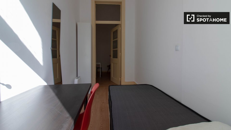 Double room Lisbon, 8 beds — photo 3