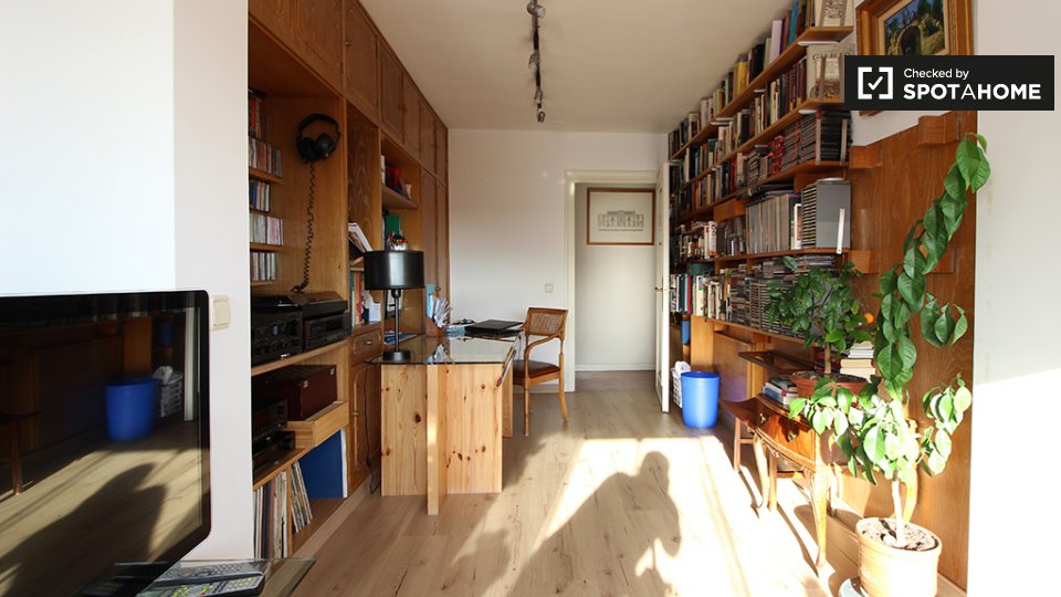 Double room Madrid, 2 beds, 180m² — photo 10
