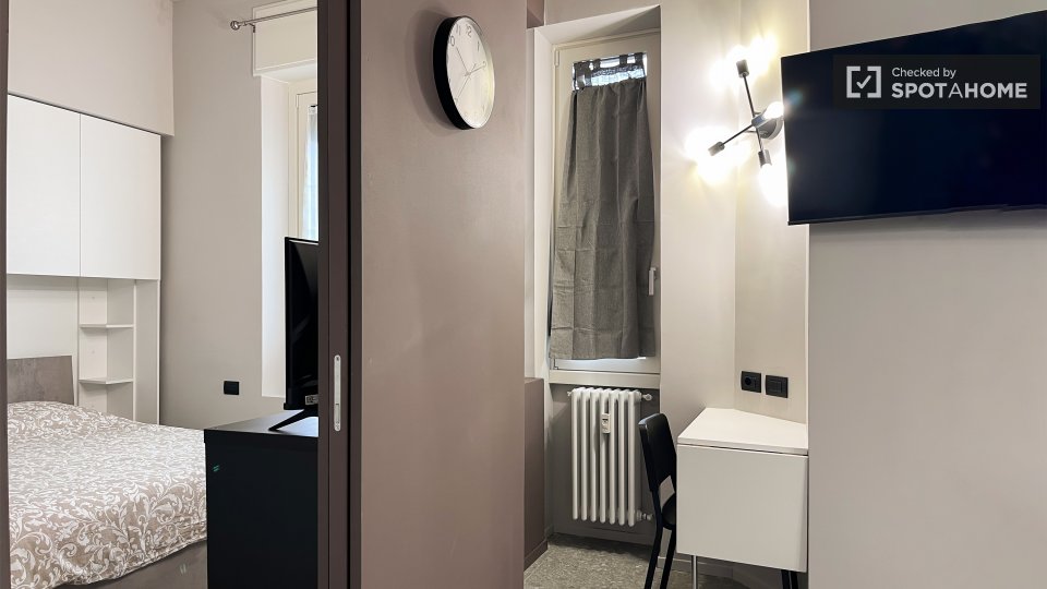 Apartment Milan, 1 bed — photo 2