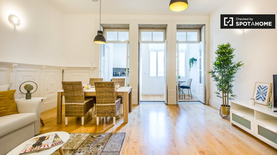 Apartment Porto, 1 bed, 70m² — photo 1