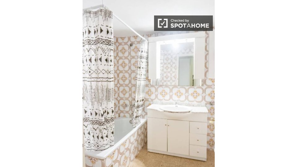 Double room Barcelona, 4 beds — photo 6