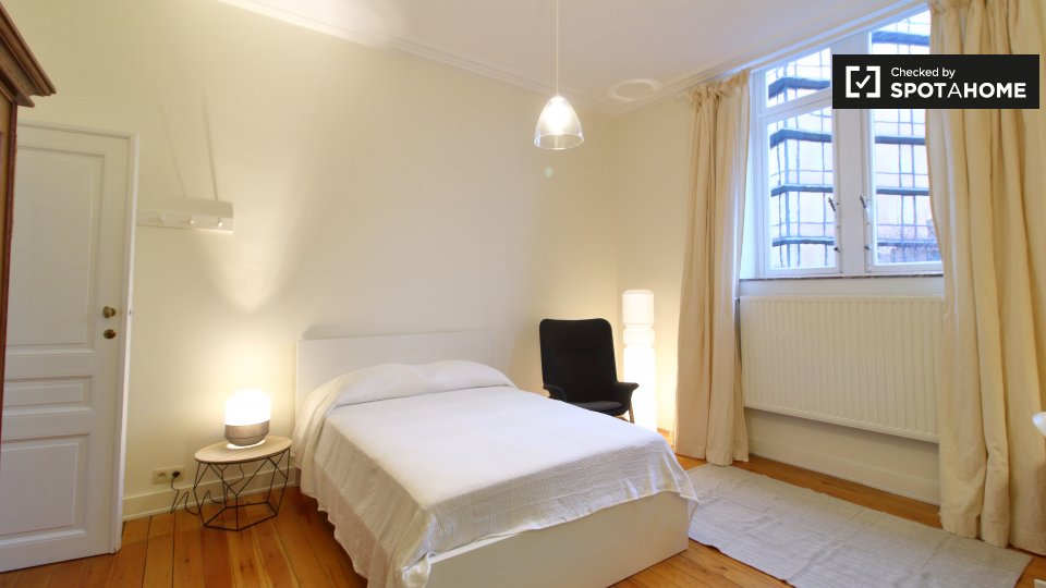 Double room Brussels, 11 beds, 750m² — photo 3