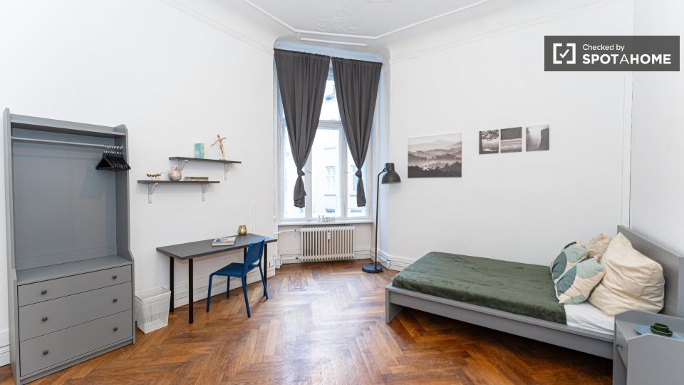 Double room Berlin, 7 beds, 146m² — photo 15