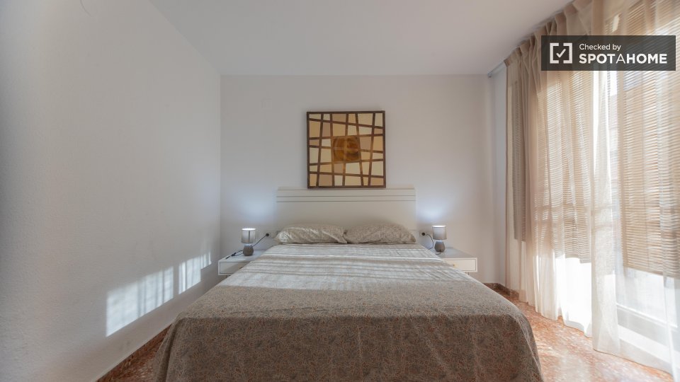 Apartment Valencia, 2 beds, 65m² — photo 18