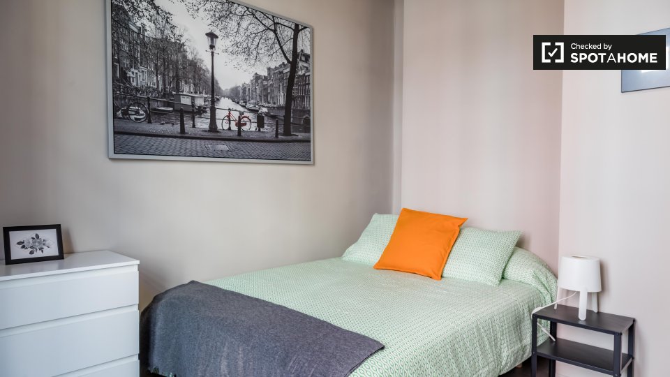 Double room Valencia, 5 beds — photo 18