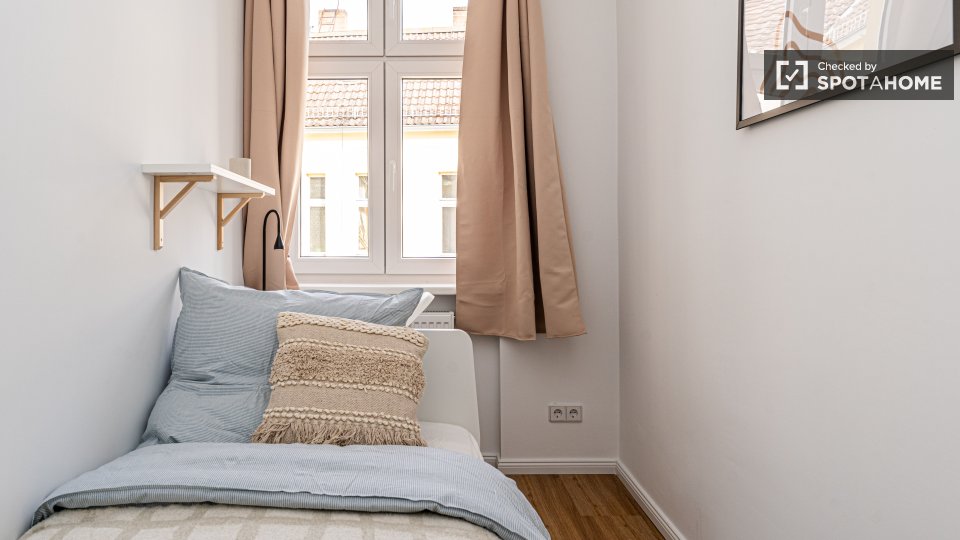 Double room Berlin, 4 beds, 60m² — photo 6