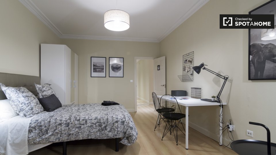 Double room Bilbao, 8 beds, 285m² — photo 18