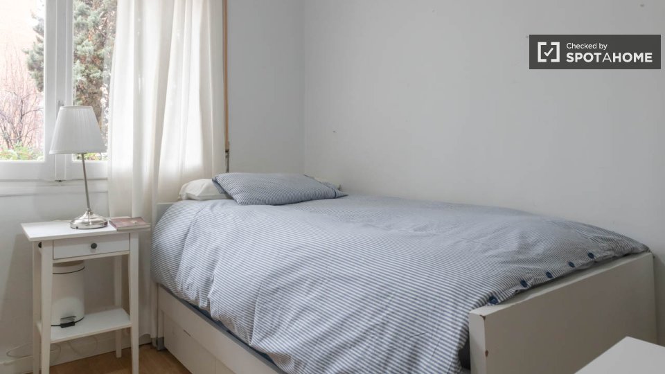 Double room Madrid, 4 beds, 180m² — photo 30