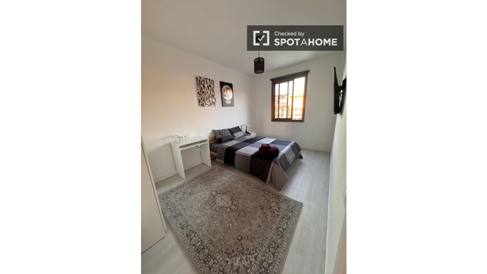 Double room Barcelona, 4 beds, 80m² — photo 31