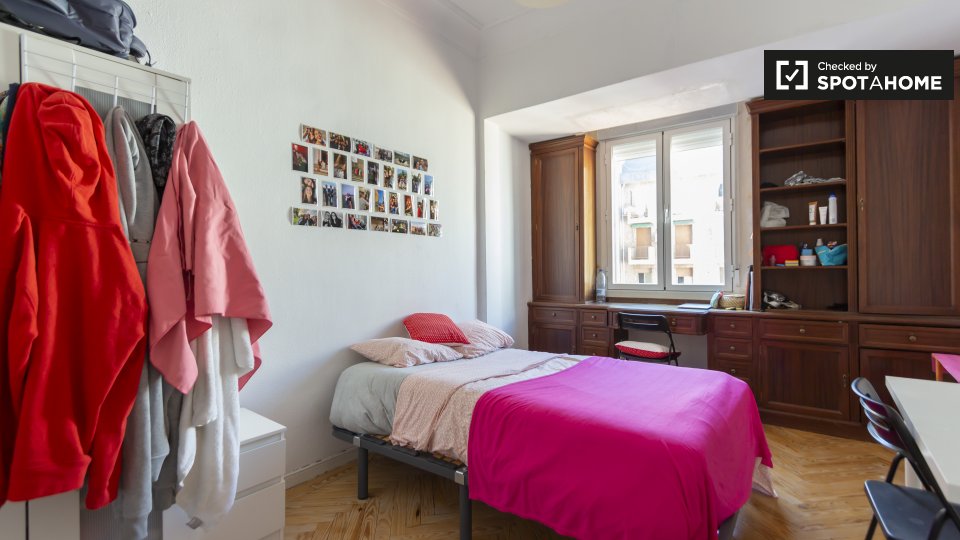 Double room Madrid, 9 beds — photo 2