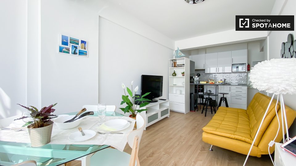Apartment Lisbon, 1 bed — photo 4
