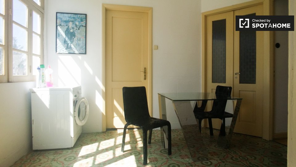 Double room Porto, 7 beds, 70m² — photo 6