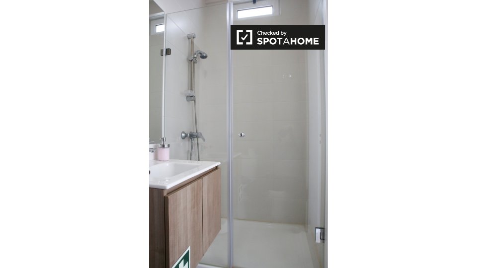Apartment Lisbon, 2 beds — photo 12
