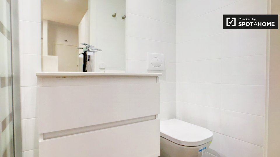 Apartment Madrid, 1 bed, 33m² — photo 16