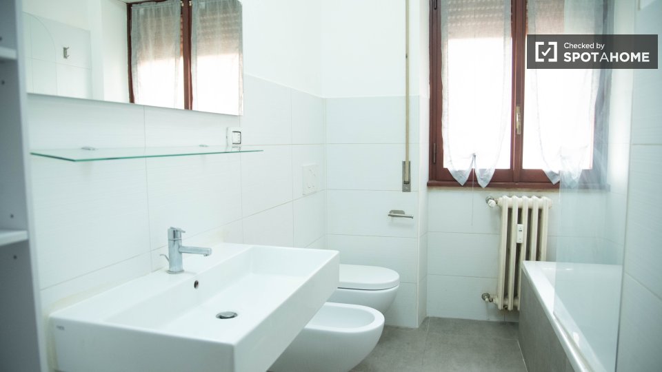 Double room Rome, 4 beds — photo 4
