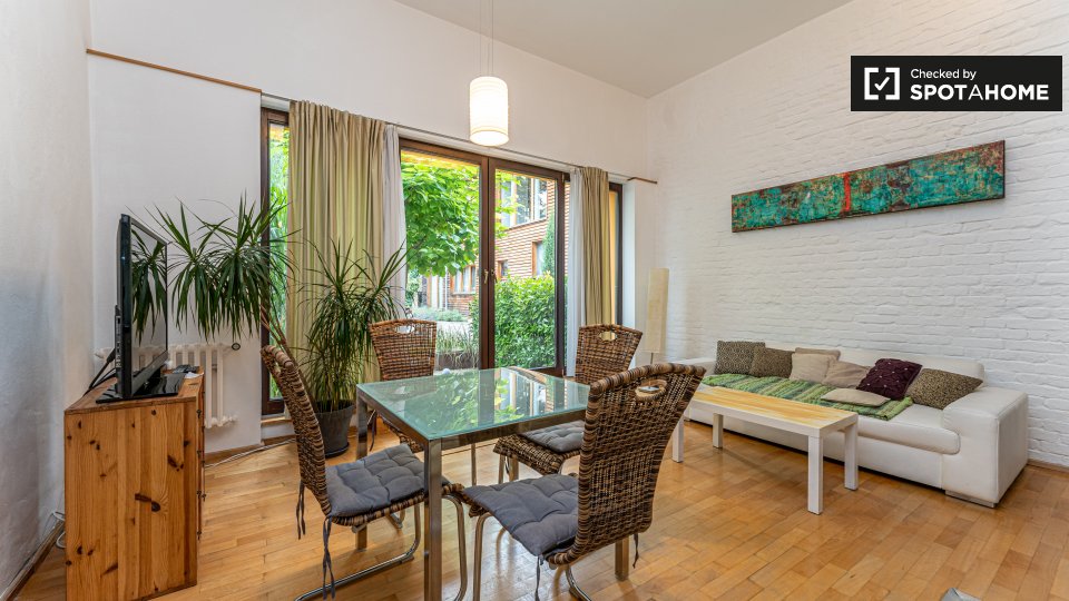 Apartment Berlin, 1 bed, 66m² — photo 1