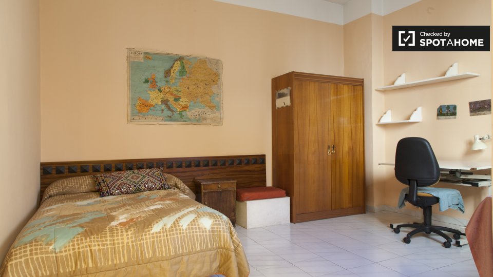 Double room Madrid, 2 beds, 120m² — photo 2