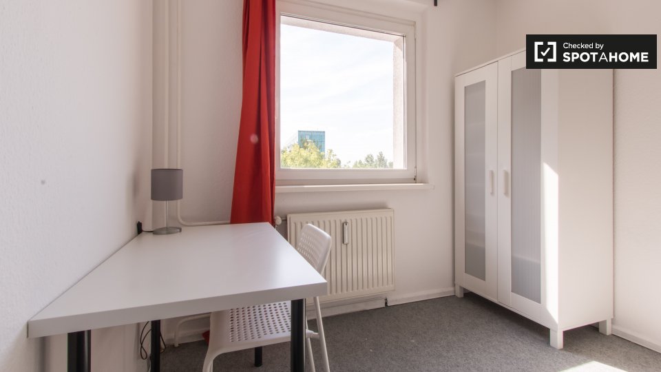 Double room Berlin, 4 beds, 85m² — photo 18