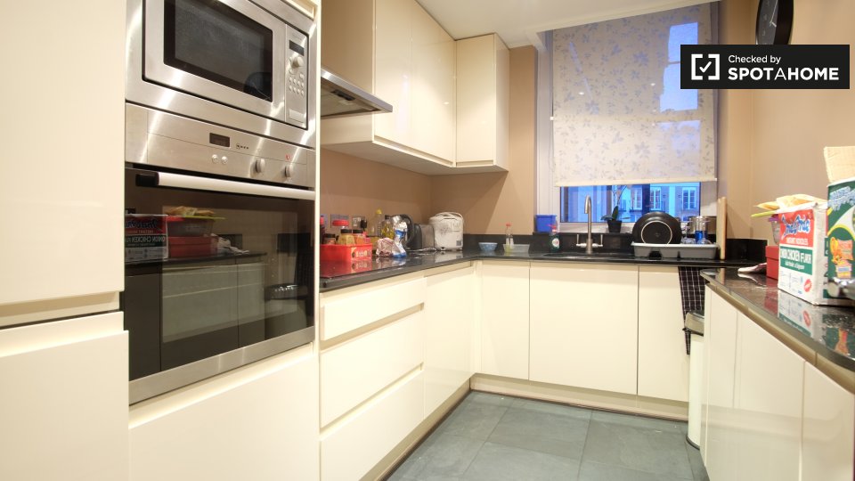 Double room London, 4 beds — photo 3