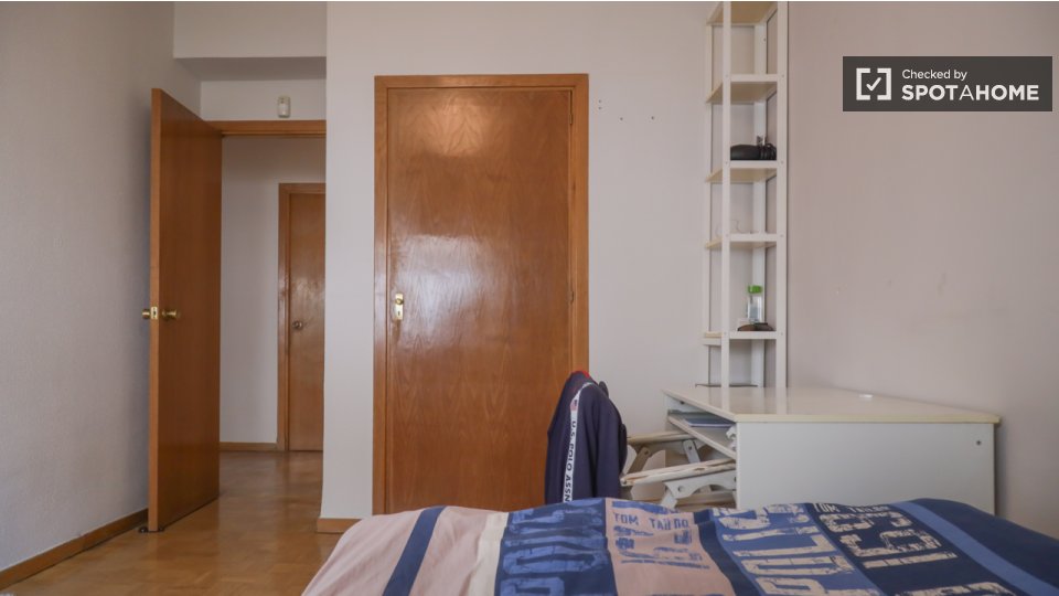 Double room Madrid, 4 beds, 250m² — photo 10