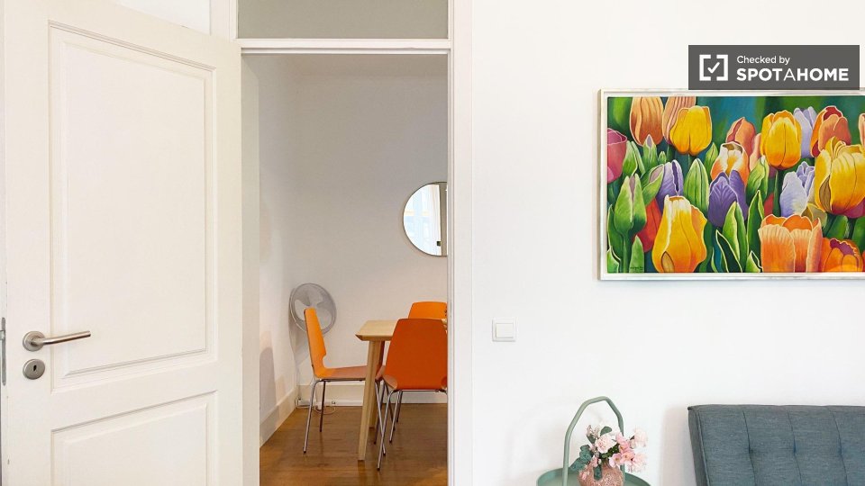 Apartment Lisbon, 2 beds, 79m² — photo 47