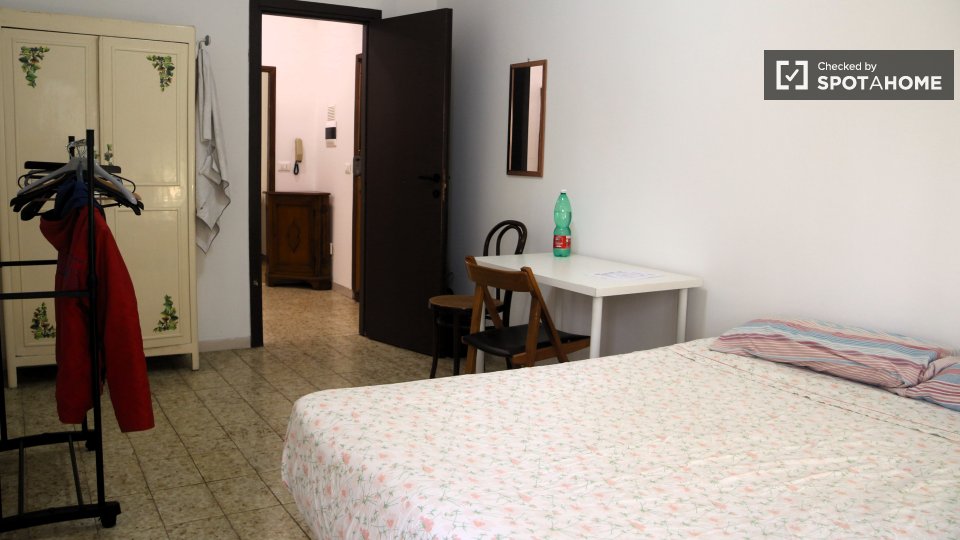 Double room Rome, 5 beds — photo 7
