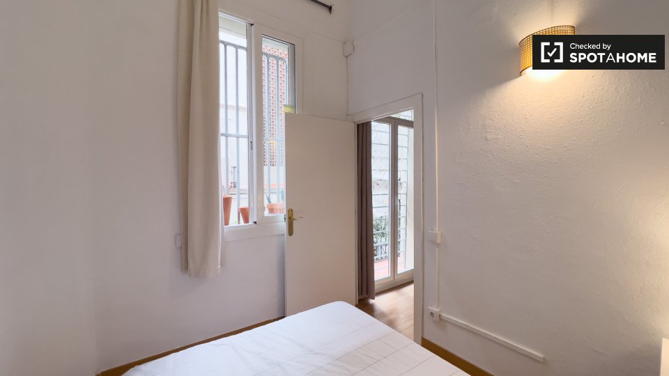 Apartment Barcelona, 1 bed, 36m² — photo 17