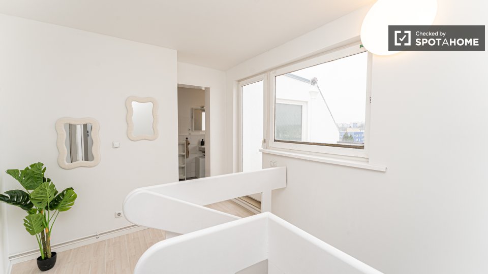 Double room Berlin, 8 beds, 146m² — photo 15
