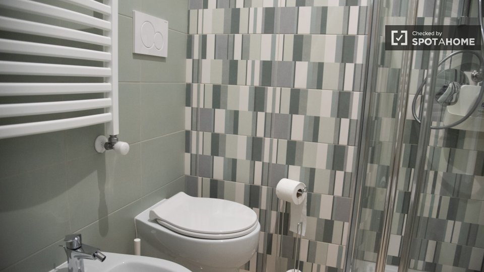 Double room Rome, 2 beds — photo 12