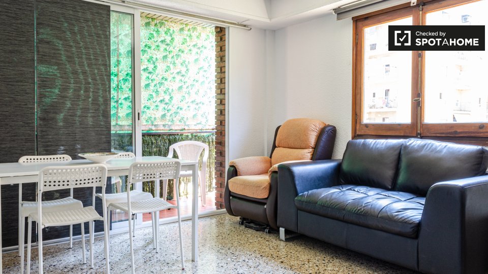 Double room Valencia, 4 beds, 110m² — photo 13