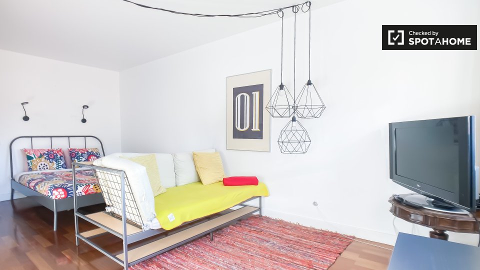 Apartment mono Lisbon, 50m² — photo 1
