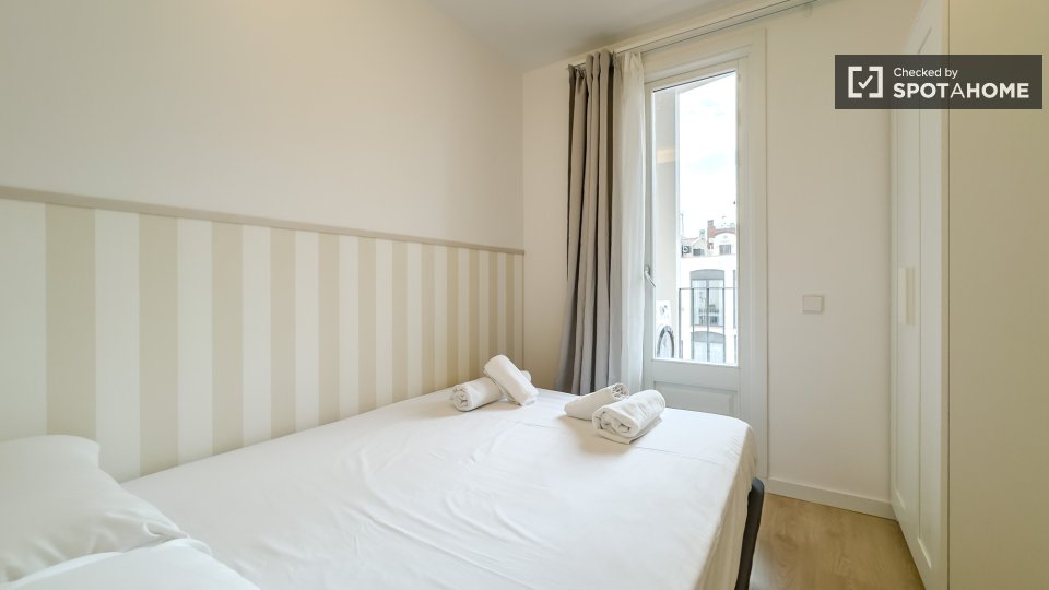 Apartment Barcelona, 2 beds, 74m² — photo 31