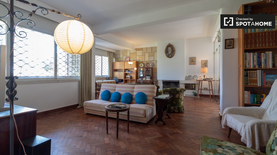 Double room Lisbon, 6 beds, 250m² — photo 4