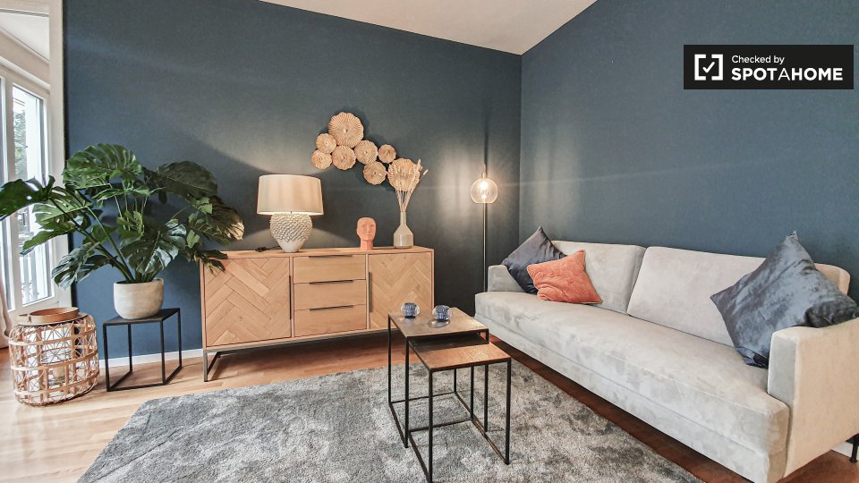 Apartment Berlin, 1 bed, 54m² — photo 2