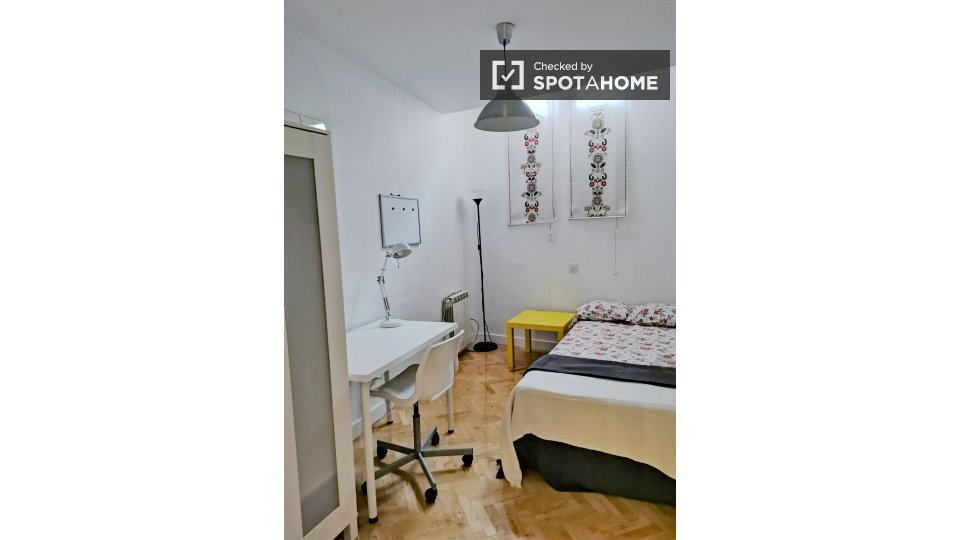 Double room Madrid, 6 beds, 150m² — photo 68