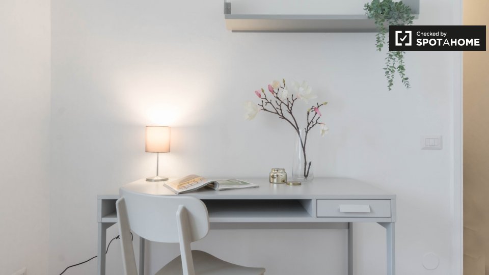 Double room Milan, 2 beds, 70m² — photo 6