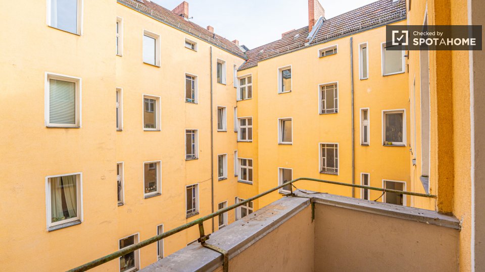 Double room Berlin, 3 beds, 53m² — photo 11