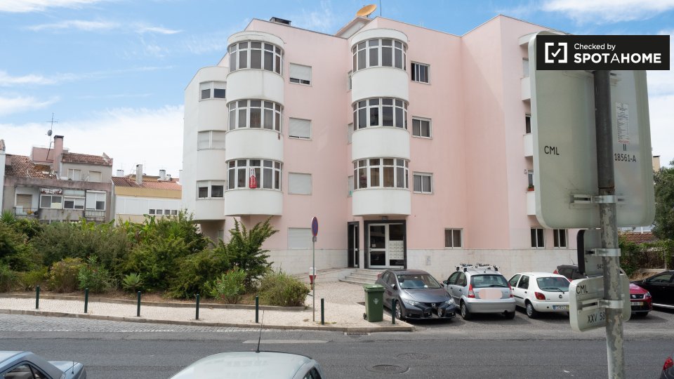 Apartment Lisbon, 1 bed, 55m² — photo 16